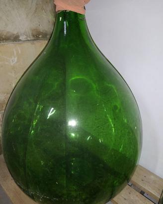 Lotto di sei damigiane