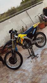 Motocross suzuki rmz 250 4t