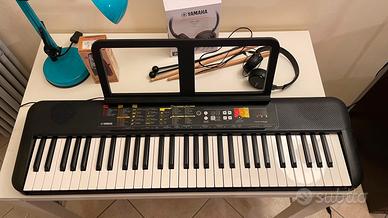 Pianola Yamaha PSR F52
