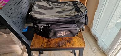 Borsa serbatoio con magneti