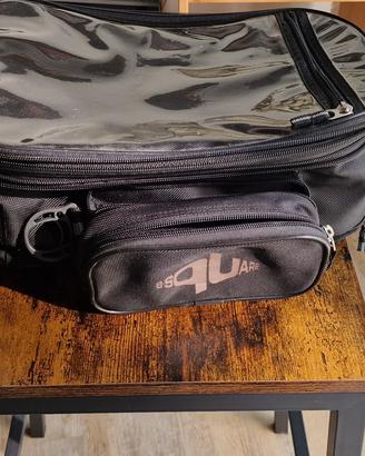 Borsa serbatoio con magneti