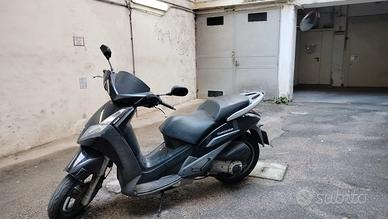 Peugeot Geopolis 250