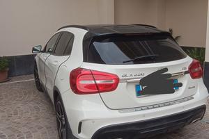 MERCEDES-BENZ GLA 220 D PREMIUM 4 MATIC 177 CV 