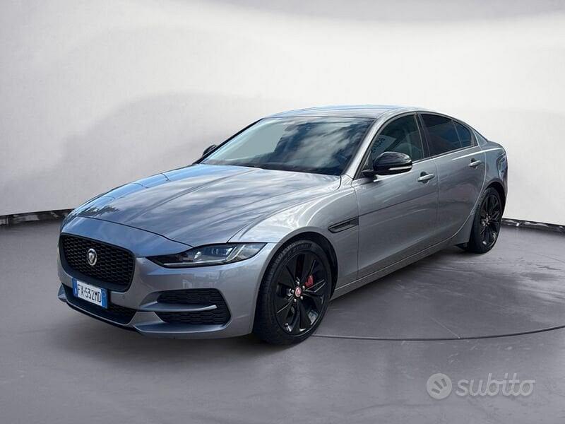 Jaguar XE (X760)