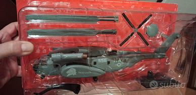 Modellino elicottero americano