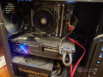 Postazione da gaming monitor 4k 32gb ram rx5700