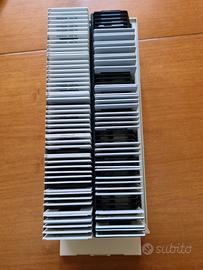 10 CONTENITORI/CARICATORI PER DIAPOSITIVE 135 35mm