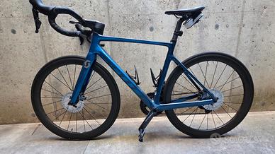 Bicicletta da corsa Scott RC addict carbonio