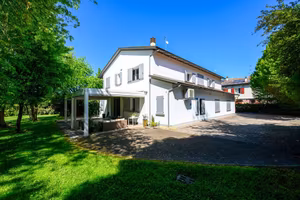 Villa di 165 m² con 4 locali e box auto a Monte Sa