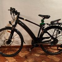 2 Bici pedalata assistita  1 Uomo + 1 Donna 