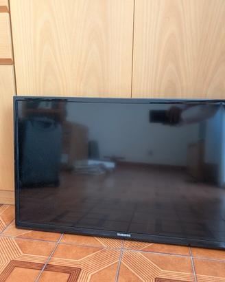 Samsung TV LED 32" modello UE32EH4003,