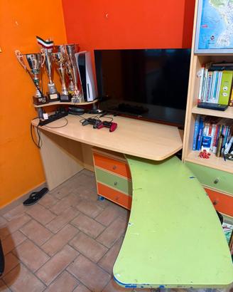Scrivania angolare Moretti Compact