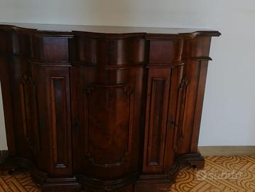 mobili stile classico