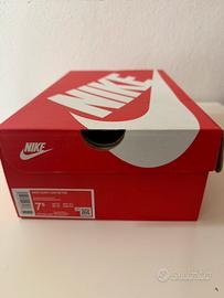 Nike Donk Low retro rosse e bianche