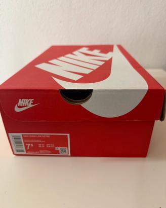 Nike Donk Low retro rosse e bianche