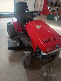 trattorino tagliaerba 