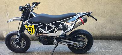 Husqvarna 701 Supermoto