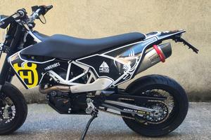 Husqvarna 701 Supermoto