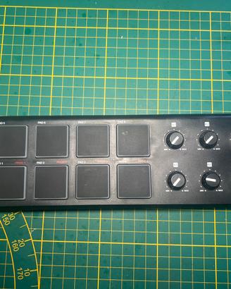 Controller Akai LPD8