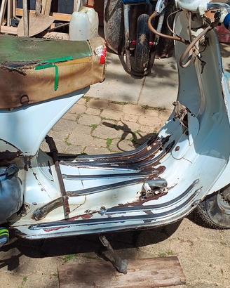 Vespa VL3 struzzo 
