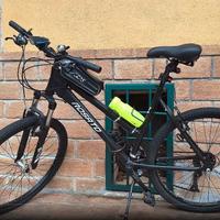 Mountain bike semi nuova cerchi 26