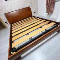 Struttura letto con comodini