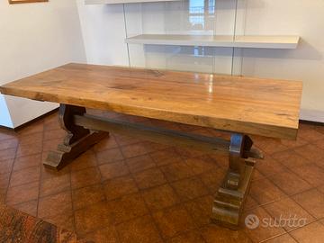 Tavolo fratino in noce massiccio