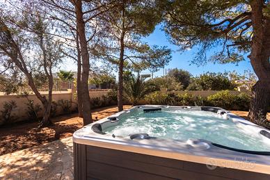 Villa Alba Chiara con idromassaggio e pineta
