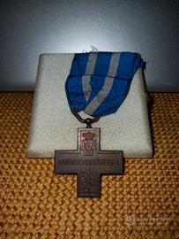 medaglia croce al merito di guerra