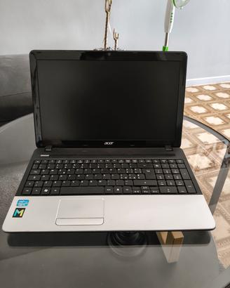 Notebook Acer Core I3 Windows 11 con SSD 