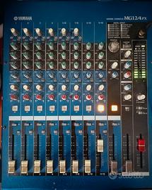 MIXER YAMAHA MG 12 4 FX 