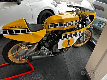 Yamaha Replica Kenny Roberts