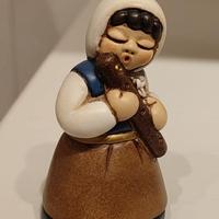 Thun donna con flauto presepe classico