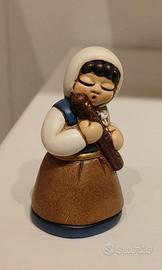 Thun donna con flauto presepe classico