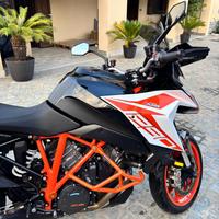 Ktm 1290 super duke gt