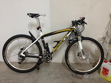 Mtb Scott in carbonio