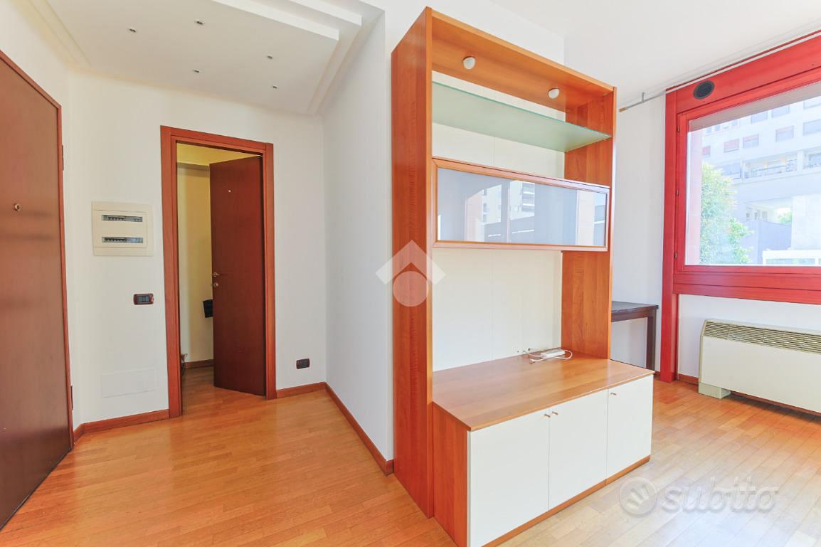2 LOCALI A MILANO - Vista 6