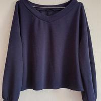 Maglione blu scuro con scollo a V e maniche a pall