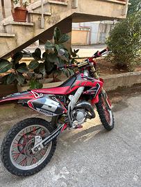 hm cre 2003