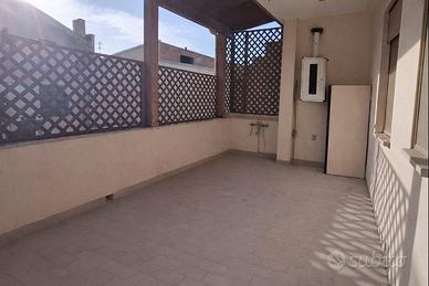 Semindipendente con terrazzo a livello