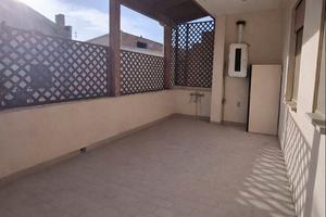 Semindipendente con terrazzo a livello