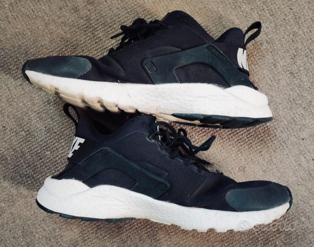 Solette nike Vendita in Abbigliamento e accessori