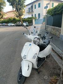 Vespa 300 GTS HPe 
