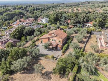 VILLA SINGOLA A VETRALLA