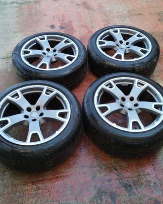 Cerchi e gomme Maserati levante da 255/45/19