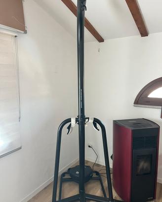 Sacco da box outshock 20 kg + supporto da terra