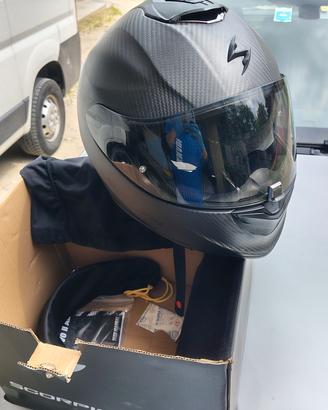 casco scorpion exo carbonio