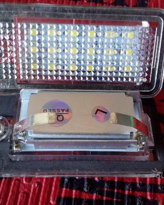 Luce targa Led per Audi A3 A4 A6 A8 Q7 omologata
