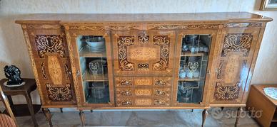 Mobili Maggiolino: Credenza, Tavolo e Cristalliera