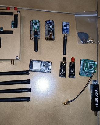 Kit HackRF e chip radio SDR